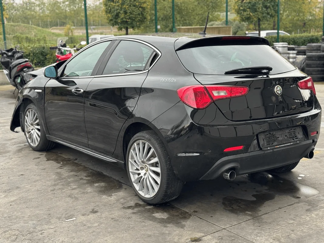 ALFA ROMEO GIULIETTA (X7) - immagine 4