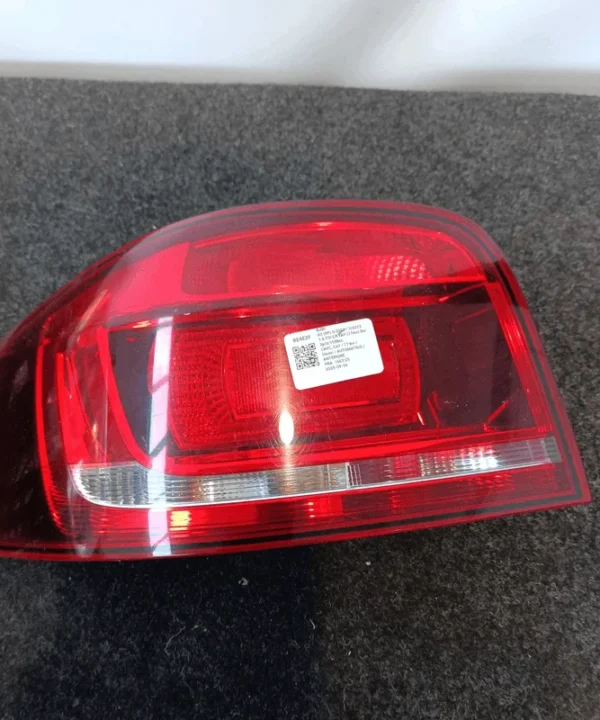 Fanale post. parte est.