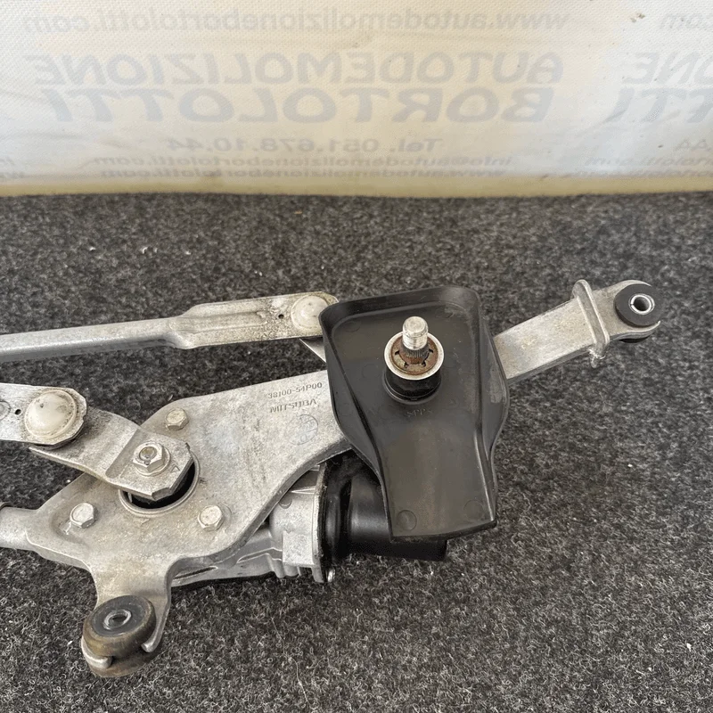 Meccanismo tergiparabrezza con motorino - immagine 4