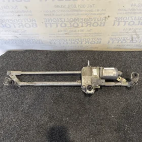 Meccanismo tergiparabrezza con motorino