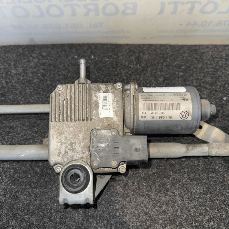 Meccanismo tergiparabrezza con motorino - immagine 2