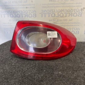 Fanale post. parte est.