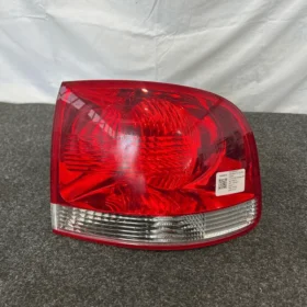 Fanale post. parte est.