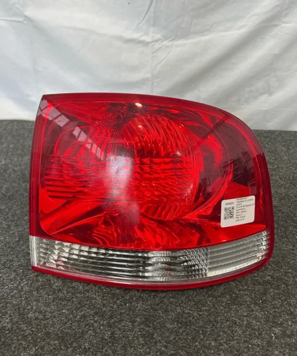 Fanale post. parte est.