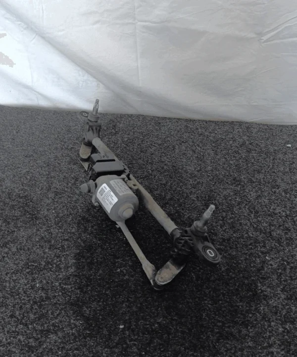 Meccanismo tergiparabrezza con motorino