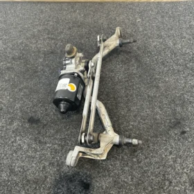 Meccanismo tergiparabrezza con motorino