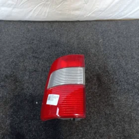 Fanale post. parte est.