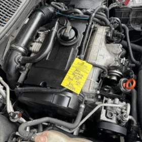 Monoblocco motore con pistoni