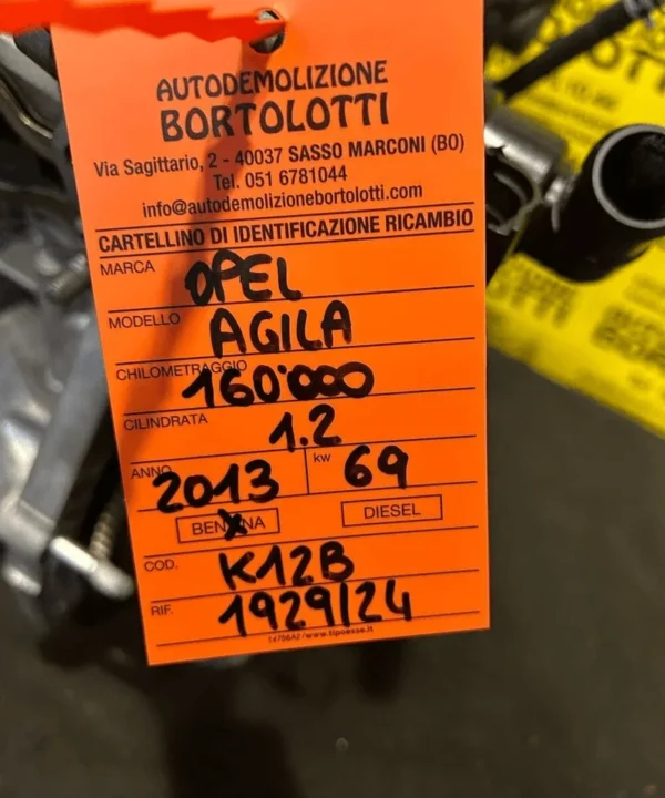 Monoblocco motore con pistoni