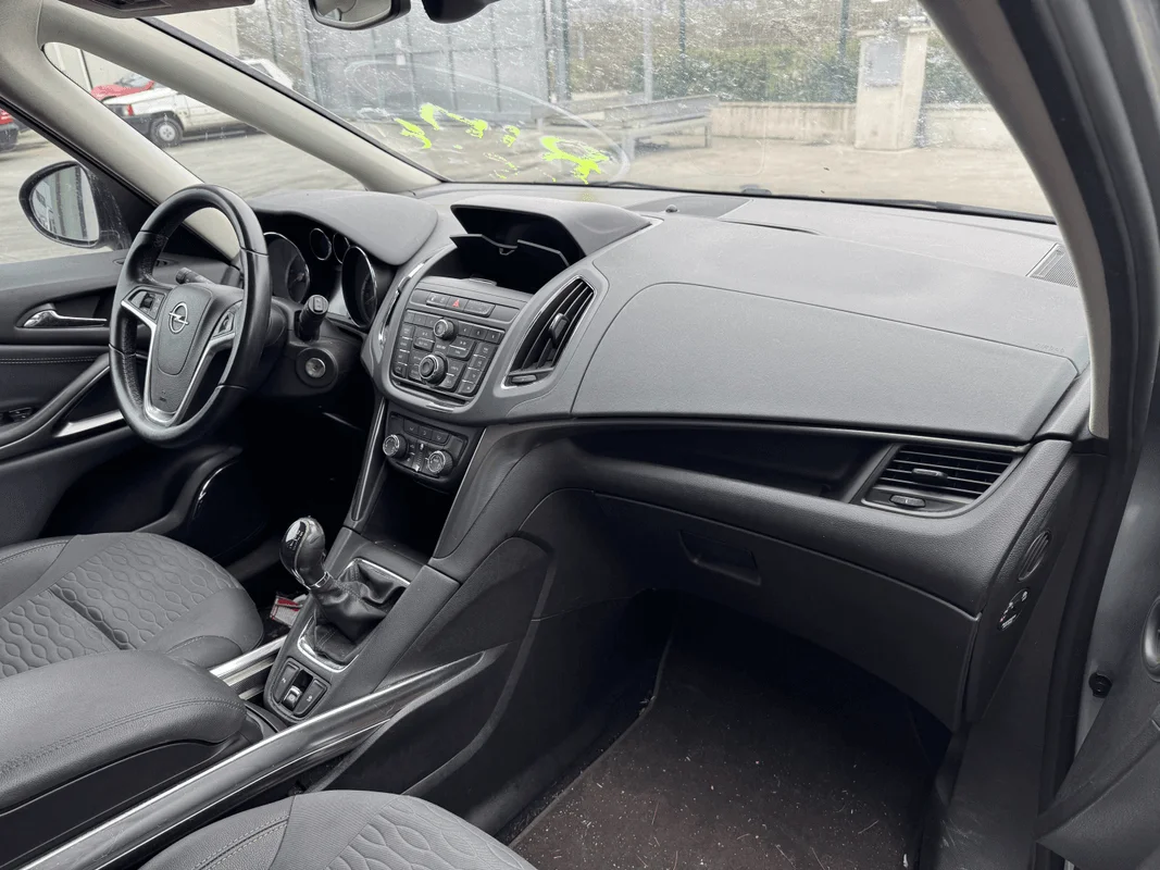 OPEL ZAFIRA (P12) - immagine 9