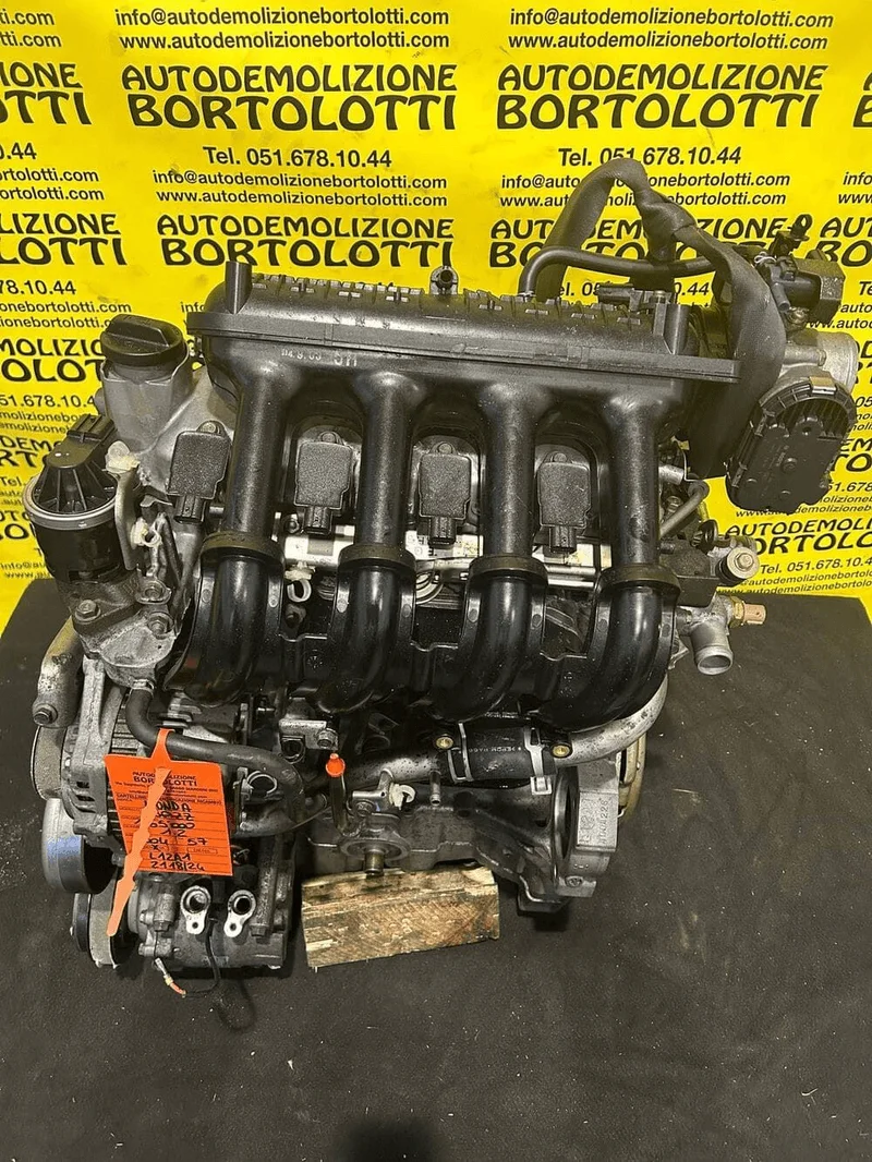 Monoblocco motore con pistoni - immagine 3