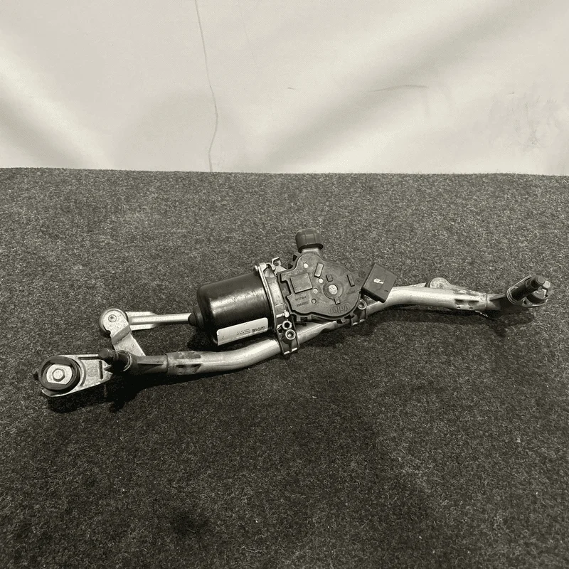 Meccanismo tergiparabrezza con motorino - immagine 2