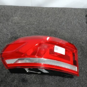 Fanale post. parte est.