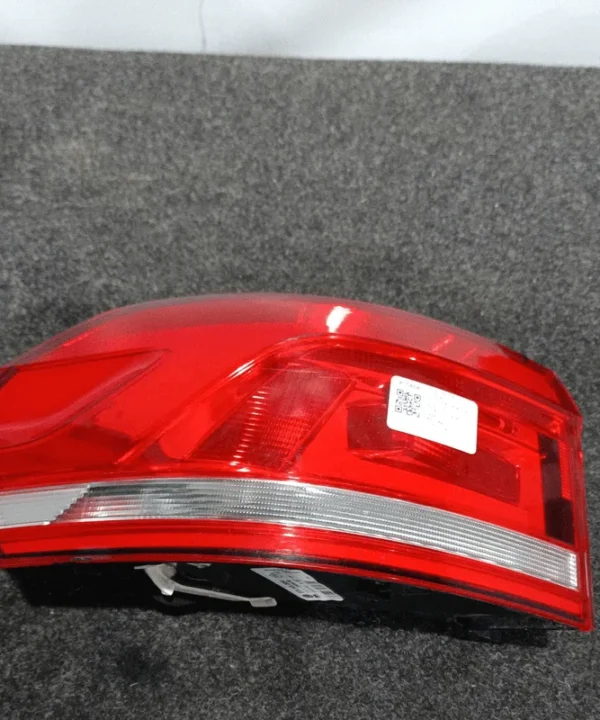 Fanale post. parte est.