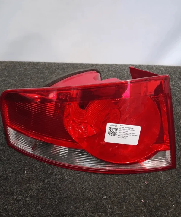 Fanale post. parte est.