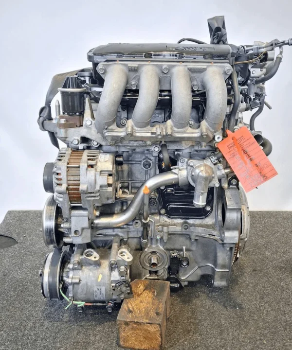 Monoblocco motore con pistoni