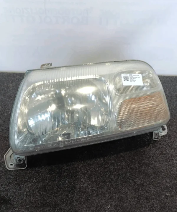 Proiettore con regolatore altezza