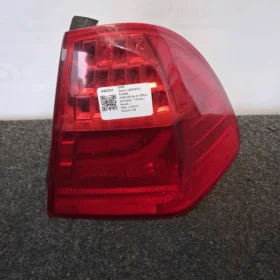 Fanale post. parte est.