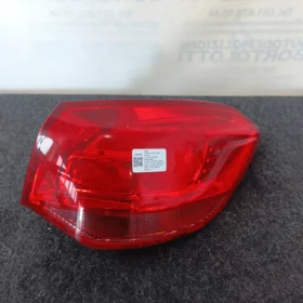 Fanale post. parte est.