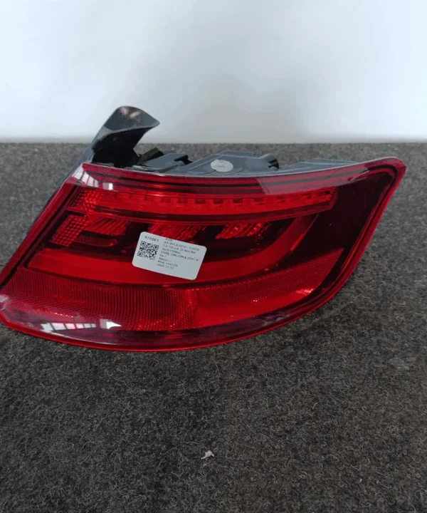 Fanale post. parte est.