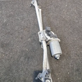 Meccanismo tergiparabrezza con motorino