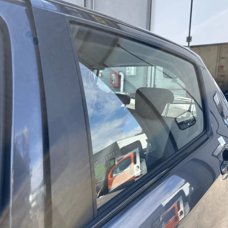 Porta post. - immagine 4