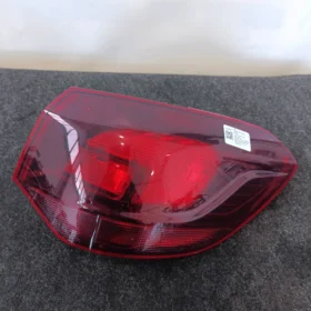 Fanale post. parte est.