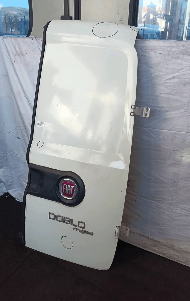 Porta carico post. a battente - immagine 2