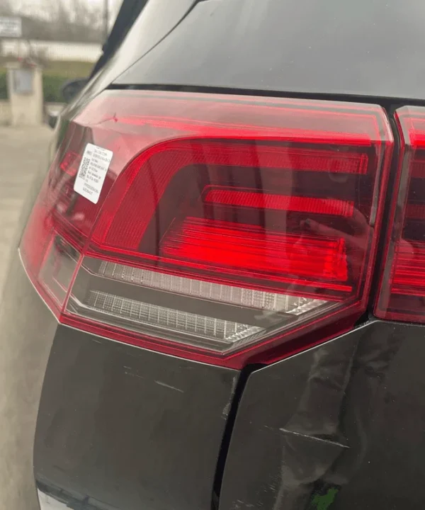 Fanale post. parte est.