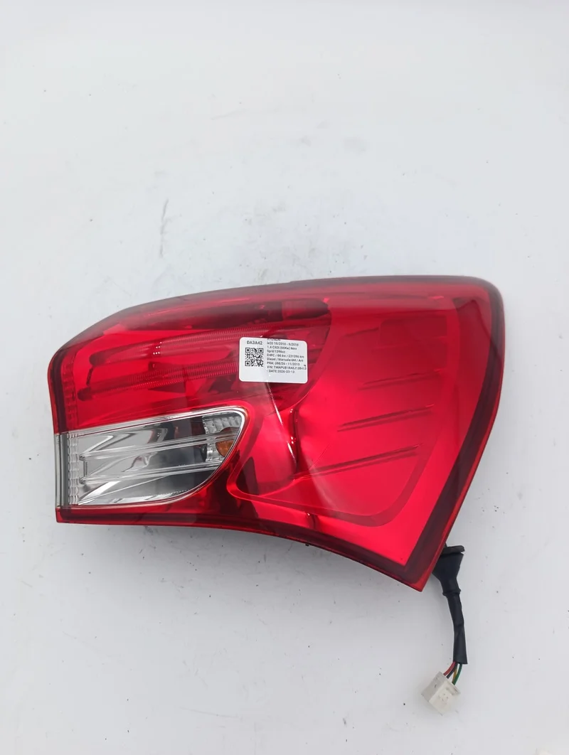 Fanale post. parte est. Destra