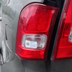 Fanale post. parte est.