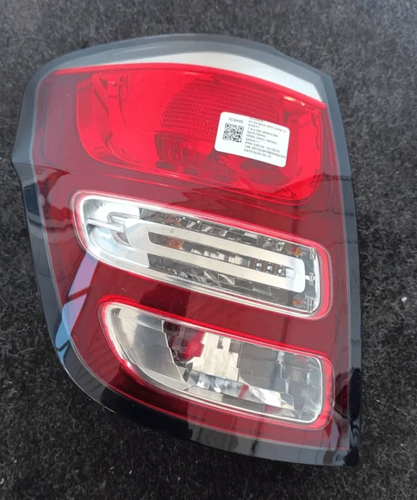 Fanale post. parte est.