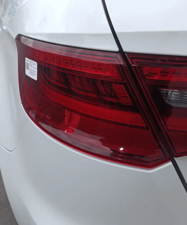 Fanale post. parte est.