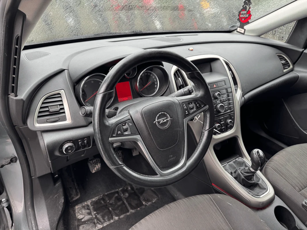 OPEL ASTRA (P10) - immagine 12