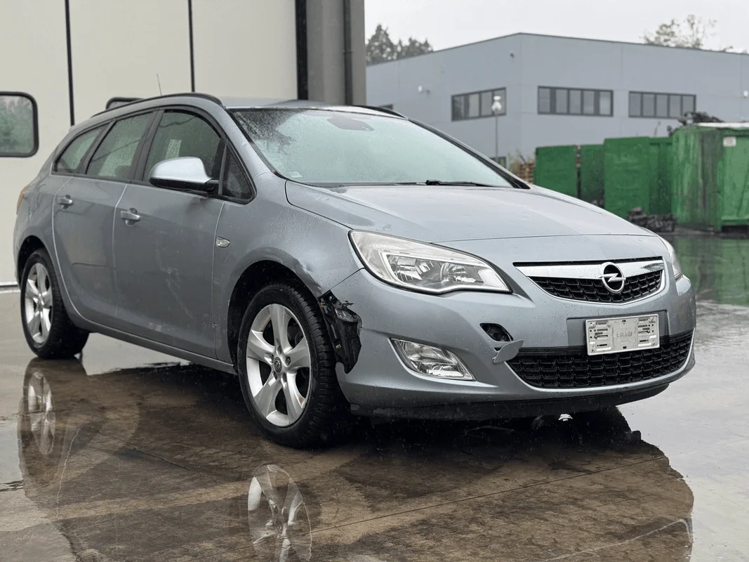 OPEL ASTRA (P10) - immagine 7