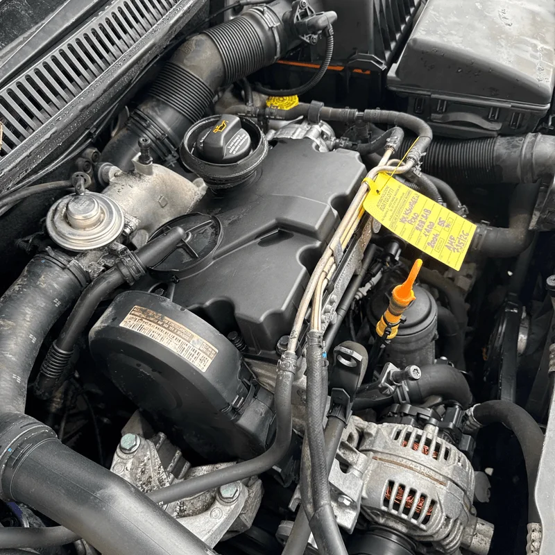 Monoblocco motore con pistoni - immagine 2