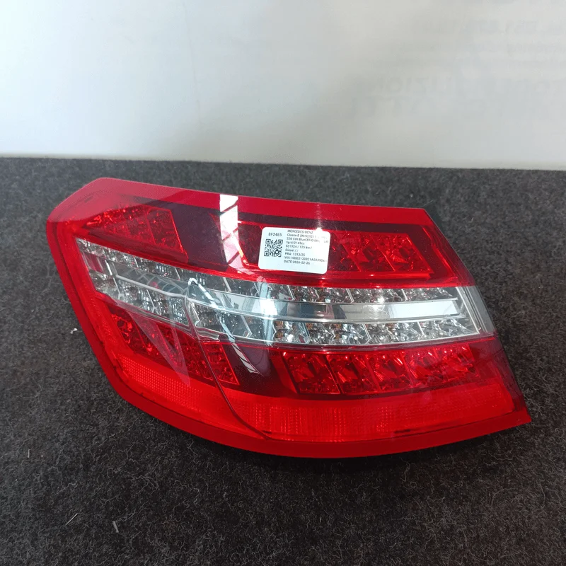 Fanale post. parte est.