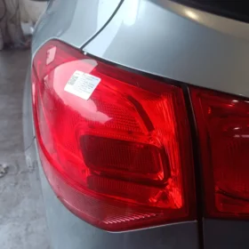 Fanale post. parte est.