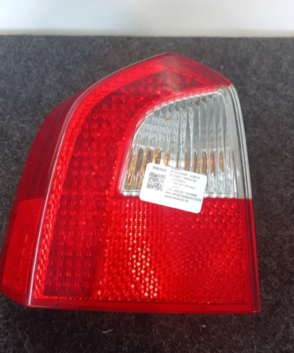 Fanale post. parte est.