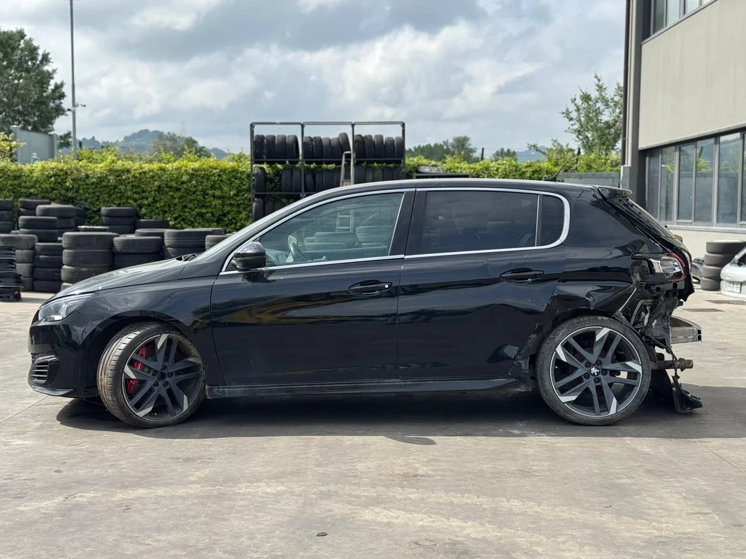 PEUGEOT 308 - immagine 2