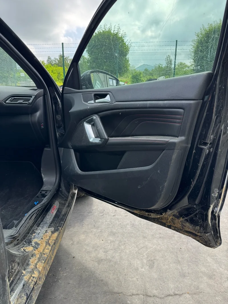 PEUGEOT 308 - immagine 18