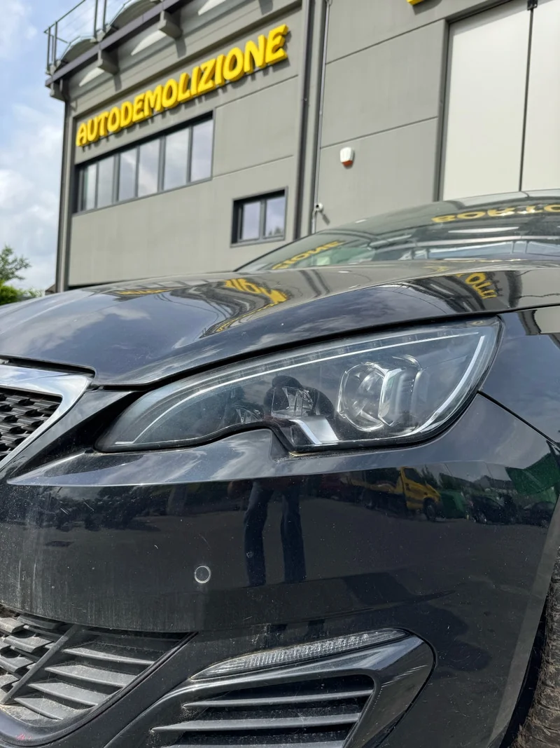 PEUGEOT 308 - immagine 9