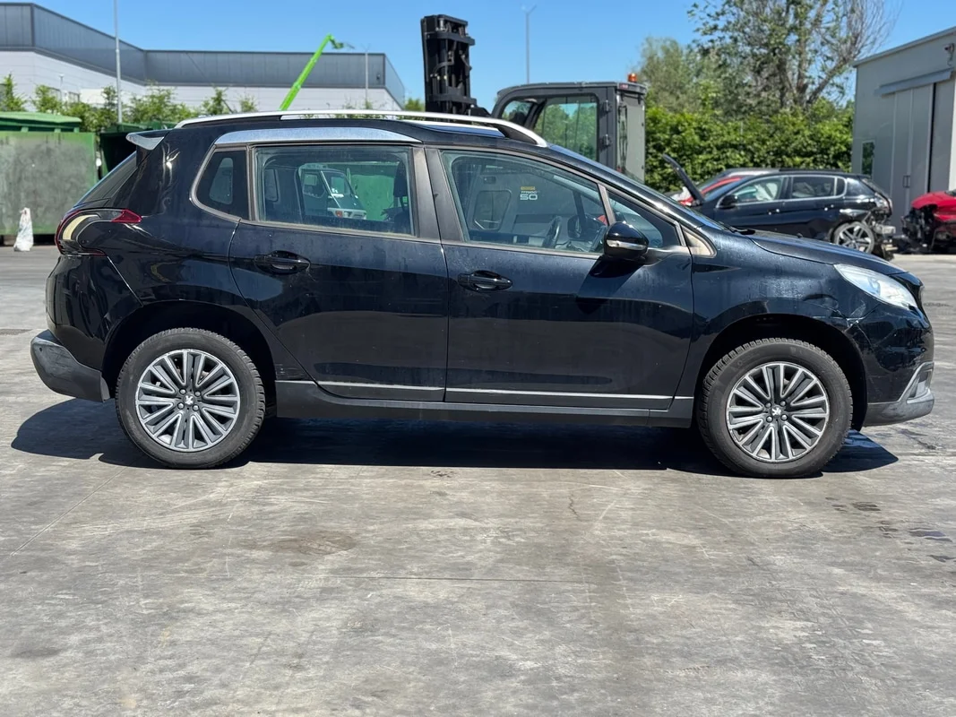 PEUGEOT 2008 - immagine 6