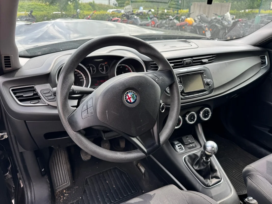 ALFA ROMEO GIULIETTA (5Y) - immagine 12