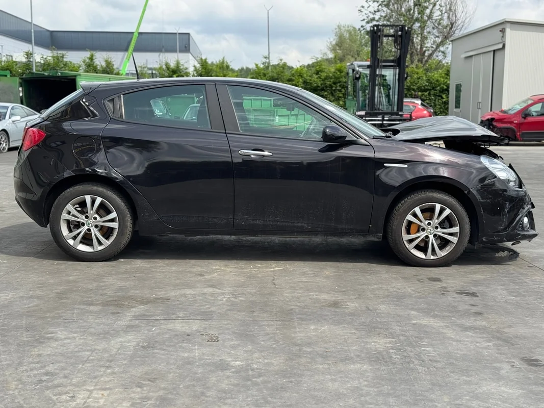 ALFA ROMEO GIULIETTA (5Y) - immagine 6