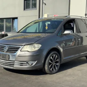 VOLKSWAGEN TOURAN (1T)
