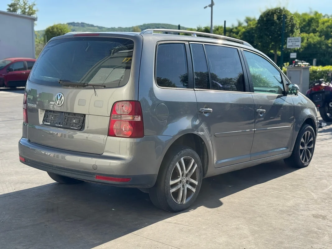 VOLKSWAGEN TOURAN (1T) - immagine 5