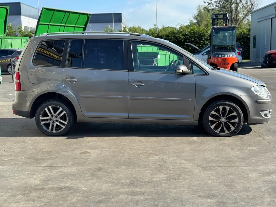 VOLKSWAGEN TOURAN (1T) - immagine 6