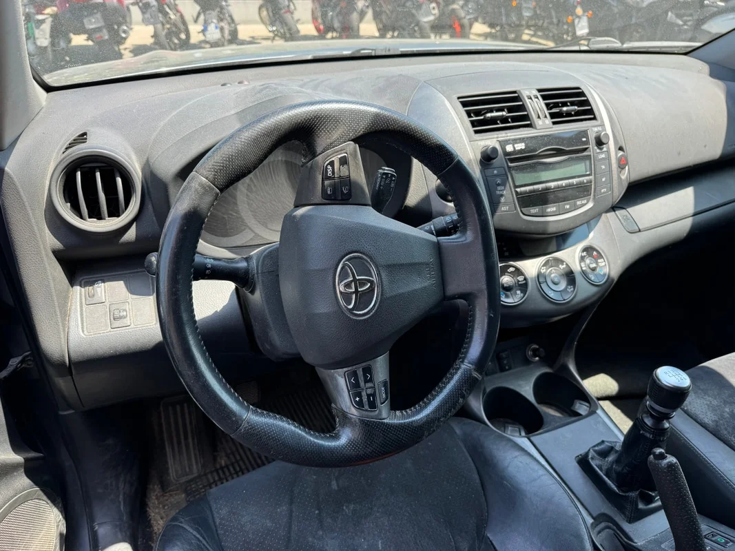 TOYOTA RAV 4 3a Serie - immagine 12