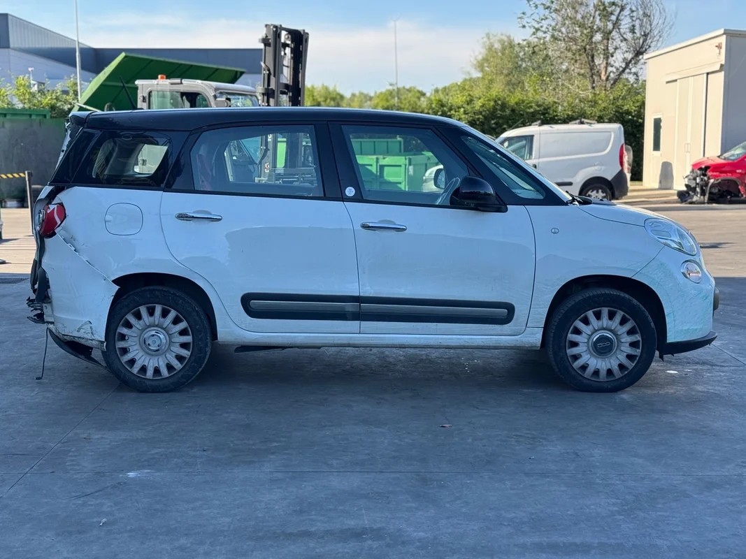 FIAT 500L LIVING (73) - immagine 6
